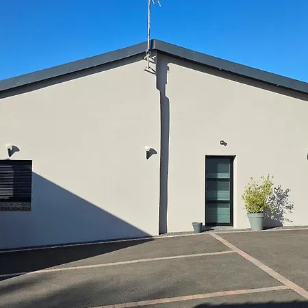 Hébergement de vacances Le Carré 17 *